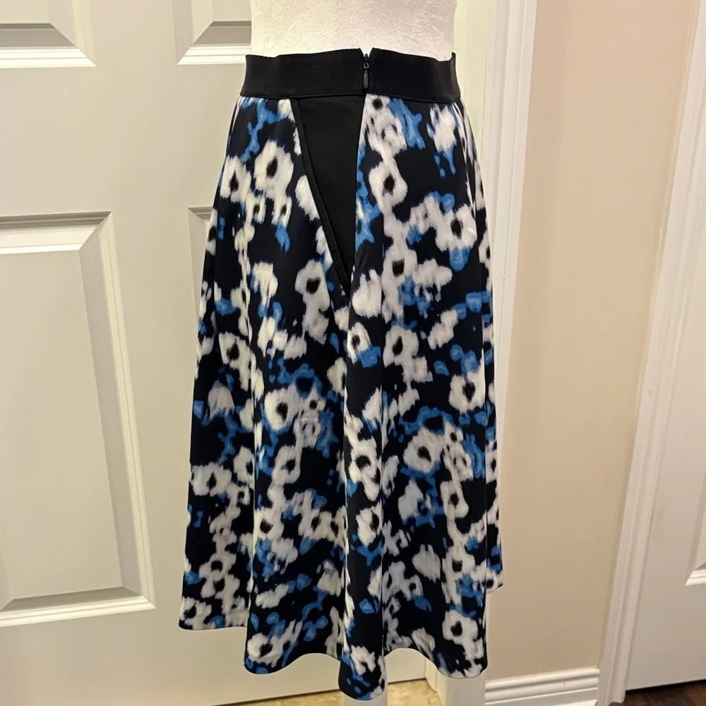 Ellen Tracy Floral Floral Midi Skirt - Pockets - Pleated, Lined, Black Blue